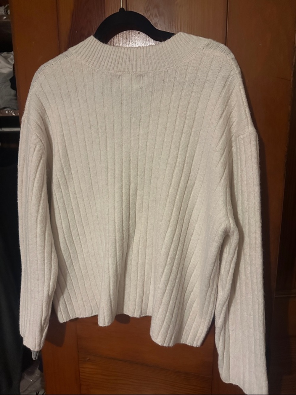 ASOS Cream Ribbed V-Neck Sweater - Picture 3 of 4